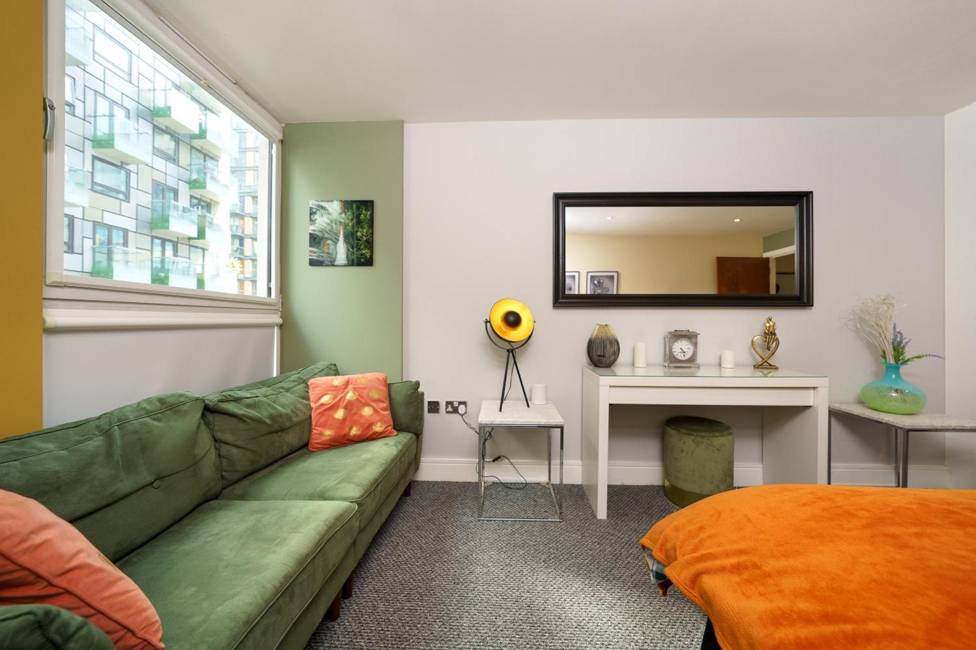 Cobalt Point, South Quay Apartment London Exterior photo